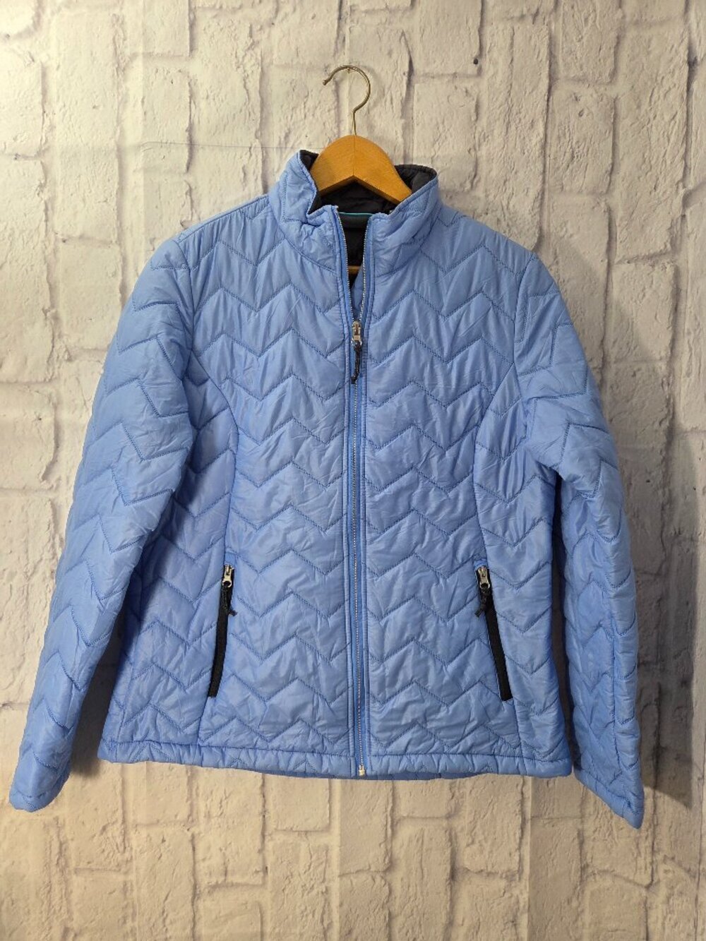 Free Country Medium Periwinkle Blue Chevron Quilt Light Puff Full Zip Jacket